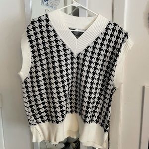 Houndstooth Sweater Vest